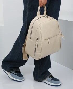 کوله پشتی زنانه چرم جلو زیپ 225 AM (شیری)