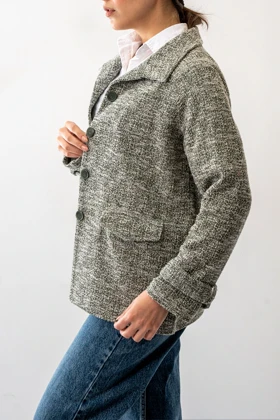 پالتو کوتاه جیب‌دار زنانه