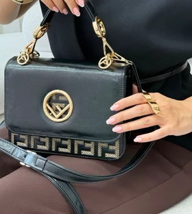 کیف زنانه چرمی ذلفا