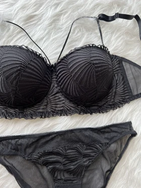 ست شورت و سوتین جکدار فنردار هارنس دار NBB کد :4742