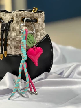 چارم بگ لاو (سرخابی)