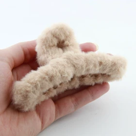 کلیپس مو زنانه مدل پشمالو