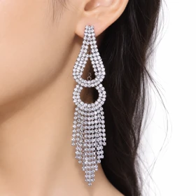 گوشواره نگیندار مجلسی کد gnm250 گالری زیورالات آوآرین