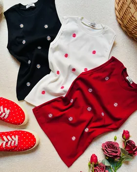 تاپ گلدوزی بابونه