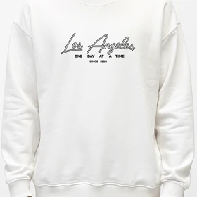 دورس سه نخ طرح دار رنگ سفید باکسی و آزاد استایل کژوال و روزمره مناسب فصل 2025