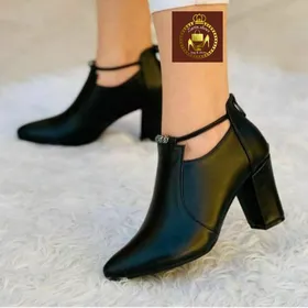 کفش پاشنه‌دار زنانه مجلسی اداری