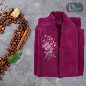 حوله تن پوش طرح گلدوزی یاس رنگ عنابی