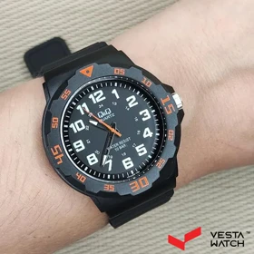 ساعت مچی مردانه کیو اند کیو Q&amp;Q مدل VR18J008Y