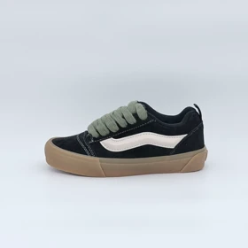 ونس نواسکول زیر گام مشکی /Vans knuskool black gum