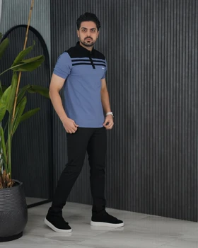 تی‌شرت یقه دار