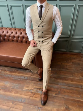 ژیله هشت دکمه کرم v111