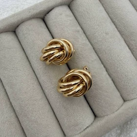 گوشواره طرح گره طلایی