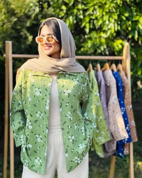 شومیز گل‌گلی