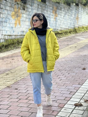 کاپشن کلاهدار