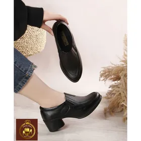کفش طبی کارمندی پاشنه‌دار زنانه