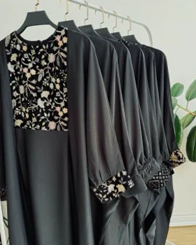 مانتو عبایی نورا