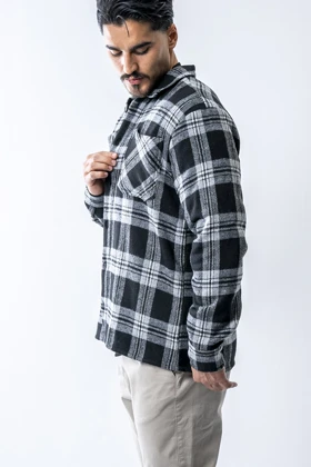 پیراهن آستین بلند پشمی جیب‌دار مردانه