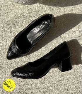 کفش پاشنه‌بلند زنانه طبی