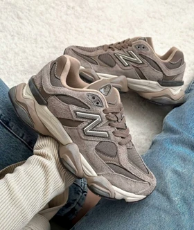 کتانی نیوبالانس 9060 اورجینال ویتنامی درجه یک رنگ نسکافه ای