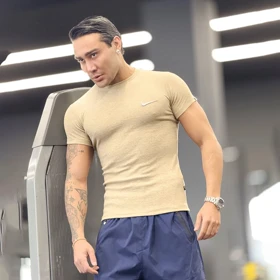 تیشرت فیت شرت نایک کرم