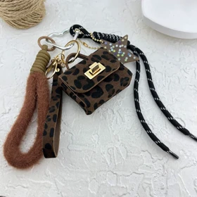 آویز کیف طرح پلنگی، شیک و جذاب برای خاص پسندان