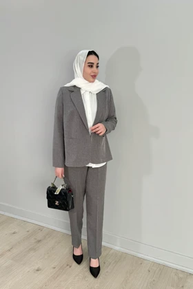 کت و شلوار دیپلمات