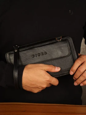 کیف دستی مردانه بیورا مدل pa012