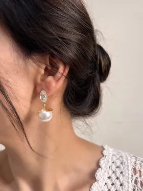 گوشواره مرواریدی اشکی