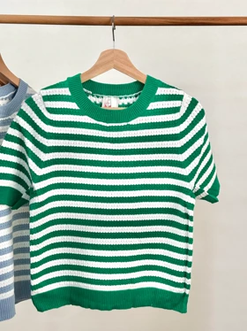 بافت راه راه یقه گرد