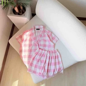 ست لباس راحتی تیشرت شورتک زنانه - کد 831