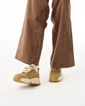 کفش راحتی زنانه استرادیواریوس مدل Stradivarius Sneakers - SKKh80