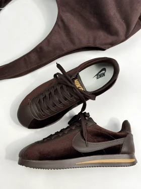 نایک کورتز 1953