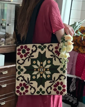 کیف آستردار جیب‌دار