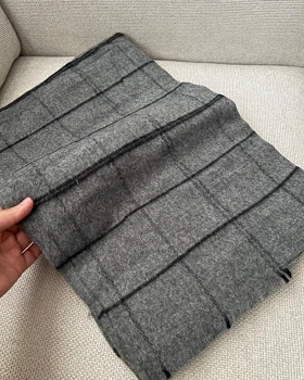 shawl 0243