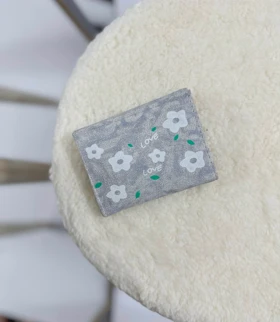 کیف پول بابونه