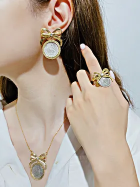ست گوشواره، انگشتر و گوشواره سکه ای