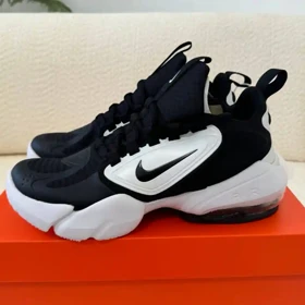 کفش نایک رانینگ ایر مکس ساواج مشکی سفید Nike Air Max Savage Black White