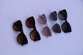 عینک دودی با فریم های رنگی