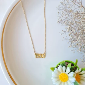 گردنبند سال میلادی 1990 لنا