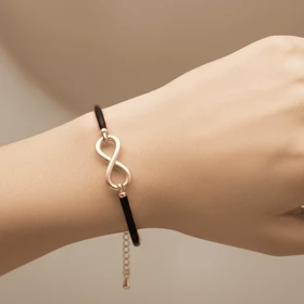 دستبند زنانه طرح بینهایت فلزی