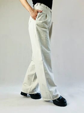 شلوار نیم بگ کاغذی کتان پیلی دار