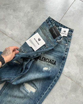 شلوار بگ استایل گلدوزی زاپ‌دار Balenciaga