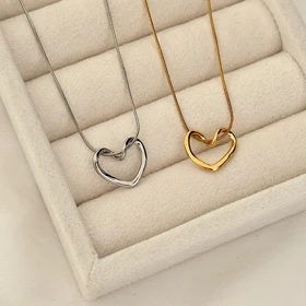 گردنبند استیل قلب مینیمال کد 842