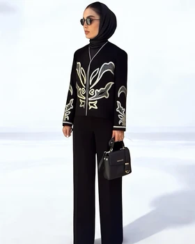 کت گلدوزی شده