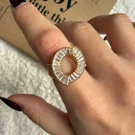 انگشتر نگیندار دایره ای