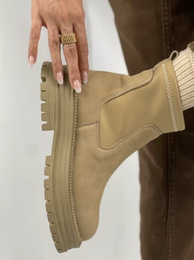 نیم بوت دهنه استرج روژکا 502 (کرم)