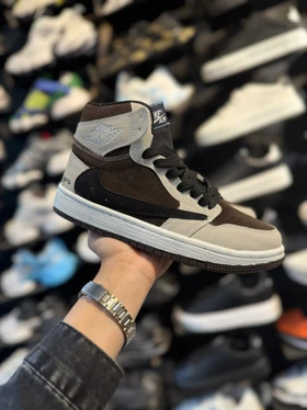 کتانی ترویس زنانه ساق‌دار کرم قهوه ای