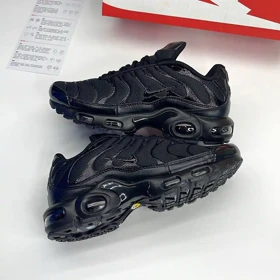 کفش نایک ایر مکس پلاس تی ان مشکی Nike Air Max Plus TN Black