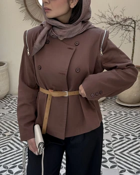 مانتو کمردار
