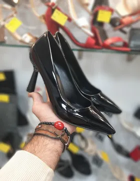کفش پاشنه‌بلند